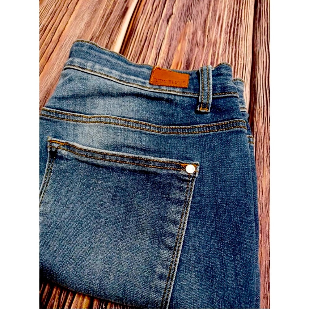 Judy Blue High Rise Medium Wash Relaxed Fit Ankle Jeans Size 14W